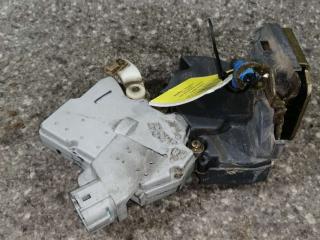 замок двери задней левой Nissan Maxima A33 2002