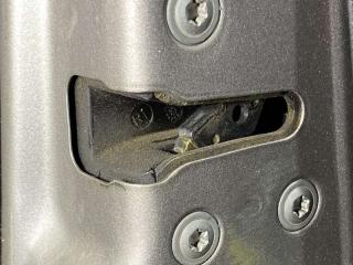 замок двери передней правой Nissan Maxima A33 2002