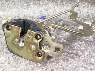 замок двери передней левой Suzuki Ignis 2 поколение (MH) 2004