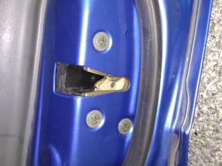 замок двери передней правой Suzuki Ignis 2 поколение (MH) 2004