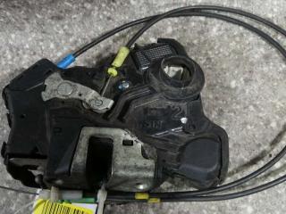 замок двери передней правой Toyota Auris 1 поколение 2009