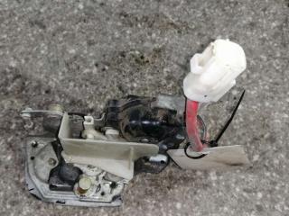 замок двери задней правой Toyota Carina T190 1995