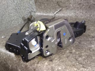 замок двери передней левой Toyota Corolla Verso 1 поколение [рестайлинг] 2007