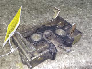 замок двери задней правой Volkswagen Golf 2 поколение 1988