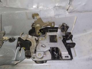 замок двери передней правой Volkswagen Golf 5 поколение 2006