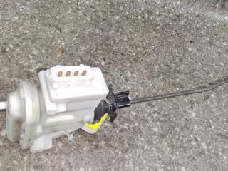 замок двери задней левой Volkswagen Passat B4 1995