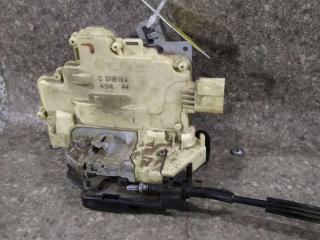 замок двери задней правой Volkswagen Passat B6 2008