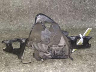 замок капота Volkswagen Golf 3 поколение 1994