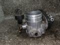 заслонка дроссельная Volkswagen Golf 4 поколение 2000 - фото №3