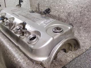 клапанная крышка Honda Accord 6 поколение 2000