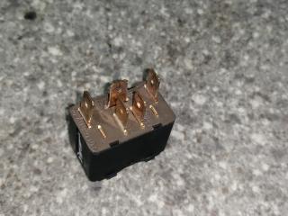 кнопка стеклоподъемника двери Audi 100 4A/C4 1993