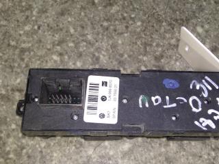 кнопка стеклоподъемника двери Skoda Octavia 1 поколение (A4) [рестайлинг] 2000