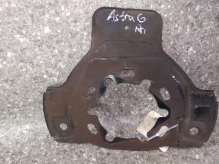 защитный кожух тормозного механизма Opel Astra G 2001