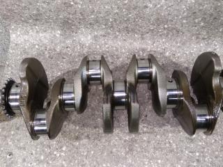 коленвал Mitsubishi Carisma 1 поколение [рестайлинг] 2001