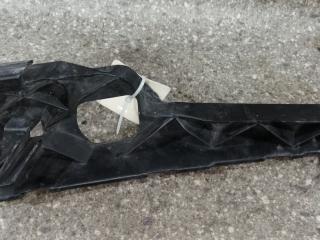 Крепление бампера переднего Ford Focus 2 поколение 2008