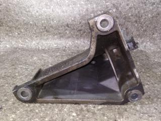 кронштейн двигателя Audi 100 4A/C4 1993