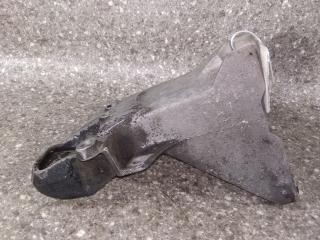 кронштейн двигателя Audi A6 4A/C4 (1994 - 1997), 2.5 л., TDi