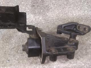 кронштейн двигателя Lexus RX 2 поколение 2006