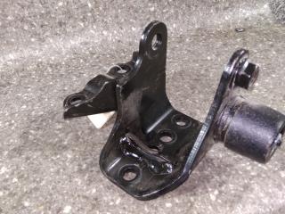 кронштейн КПП Toyota RAV4 4 поколение (CA40) 2014