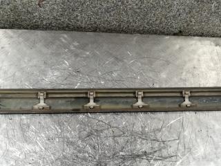 молдинг двери передней правой Audi A6 4A/C4 1996