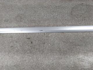 молдинг двери передней правой Mercedes-Benz C-Класс W203/S203/CL203 2002