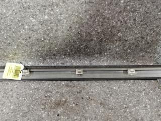 молдинг двери задней левой Mercedes-Benz E-Класс W124 1987