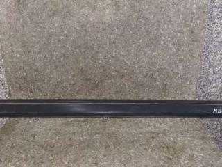 молдинг двери задней правой Mercedes-Benz E-Класс W124 1987