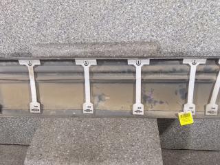 молдинг двери передней левой Jeep Grand Cherokee ZJ 1995