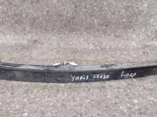 молдинг переднего бампера Toyota Yaris P1 2001