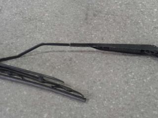 щеткодержатель (поводок стеклоочистителя, дворник) Citroen C3 1 поколение 2006