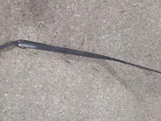 щеткодержатель (поводок стеклоочистителя, дворник) Kia Cerato 1 поколение 2006