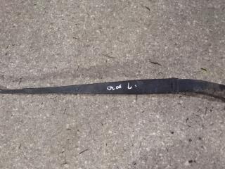 щеткодержатель (поводок стеклоочистителя, дворник) Kia Sportage 2 поколение 2007