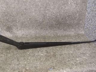 щеткодержатель (поводок стеклоочистителя, дворник) Mitsubishi ASX 1 поколение [рестайлинг] (2012 - 2016)