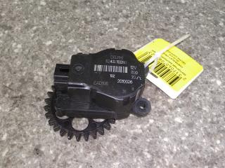 моторчик заслонки печки Chevrolet Cruze 1 поколение 2012