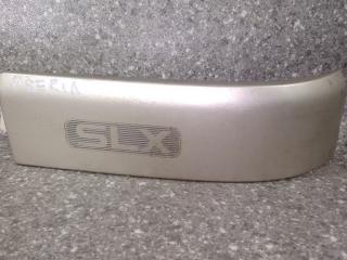 ус под фонарь левый Nissan Prairie M11 1993