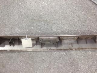 накладка подсветки номера Chrysler Voyager 4 поколение 2003