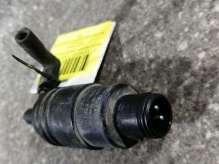 насос (моторчик) омывателя стекла Audi 100 4A/C4 1993