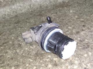 насос (моторчик) омывателя стекла Lexus RX 2 поколение 2006