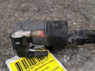 насос (моторчик) омывателя стекла Nissan Almera Tino V10 2003