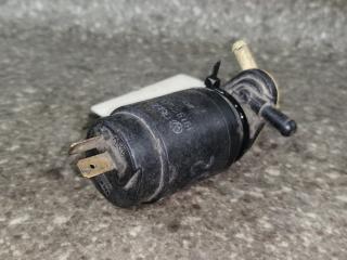 насос (моторчик) омывателя стекла Volkswagen Golf 3 поколение 1994