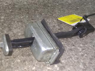 ограничитель открывания двери Ford Focus 2 поколение 2006