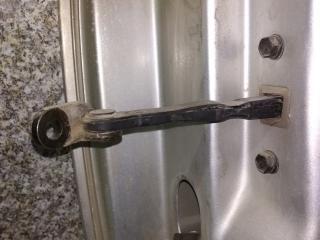 ограничитель открывания двери Hyundai Getz 1 поколение [рестайлинг] 2006