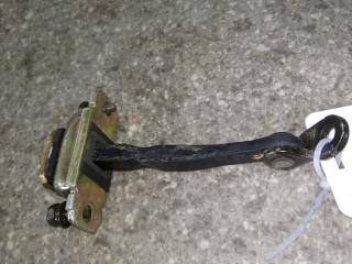 ограничитель открывания двери Hyundai Trajet 1 поколение 2004