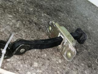 ограничитель открывания двери Mazda 6 GG [рестайлинг] 2005