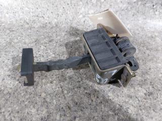 ограничитель открывания двери Mercedes-Benz C-Класс W203/S203/CL203 [рестайлинг] 2004