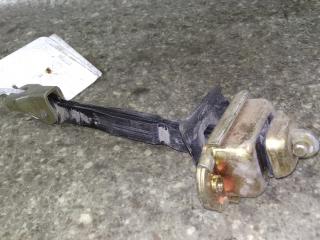 ограничитель открывания двери Mitsubishi Space Star 1 поколение 2001