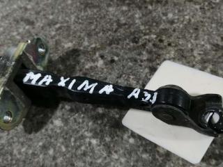 ограничитель открывания двери Nissan Maxima A33 2002