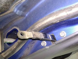 ограничитель открывания двери Suzuki Ignis 2 поколение (MH) 2004