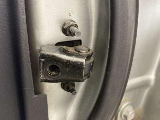 ограничитель открывания двери Toyota Avensis 2 поколение (T250) 2006