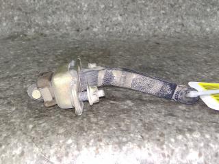 ограничитель открывания двери Toyota Carina T190 1995